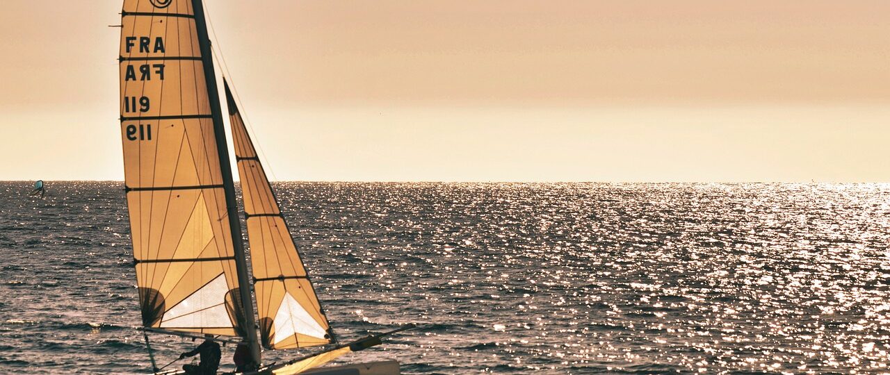 Faire de la voile en Bretagne